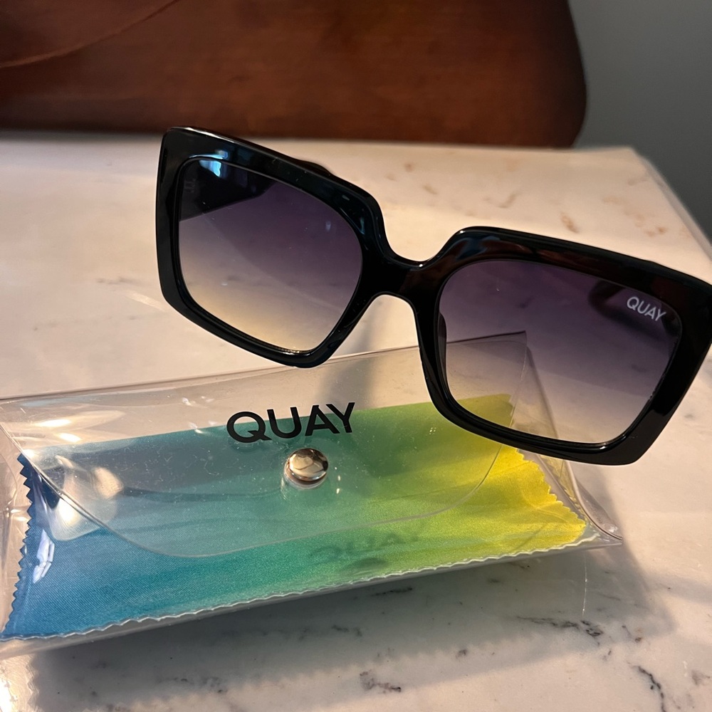 Quay Australia Gradient Black Sunglasses